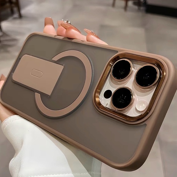 iPhone 15 Pro Max - Picture 2 of 4